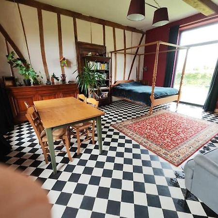 Chambre Spacieuse Avec Vue Sur Clocher Apartment Verchin Exterior photo